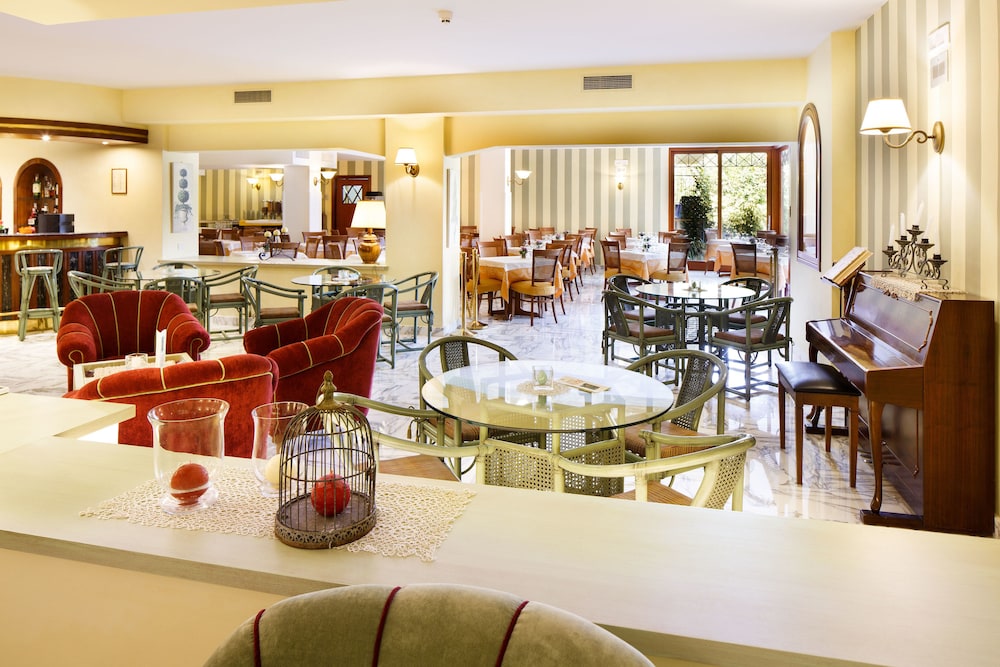 Hotel Girasole 43/55