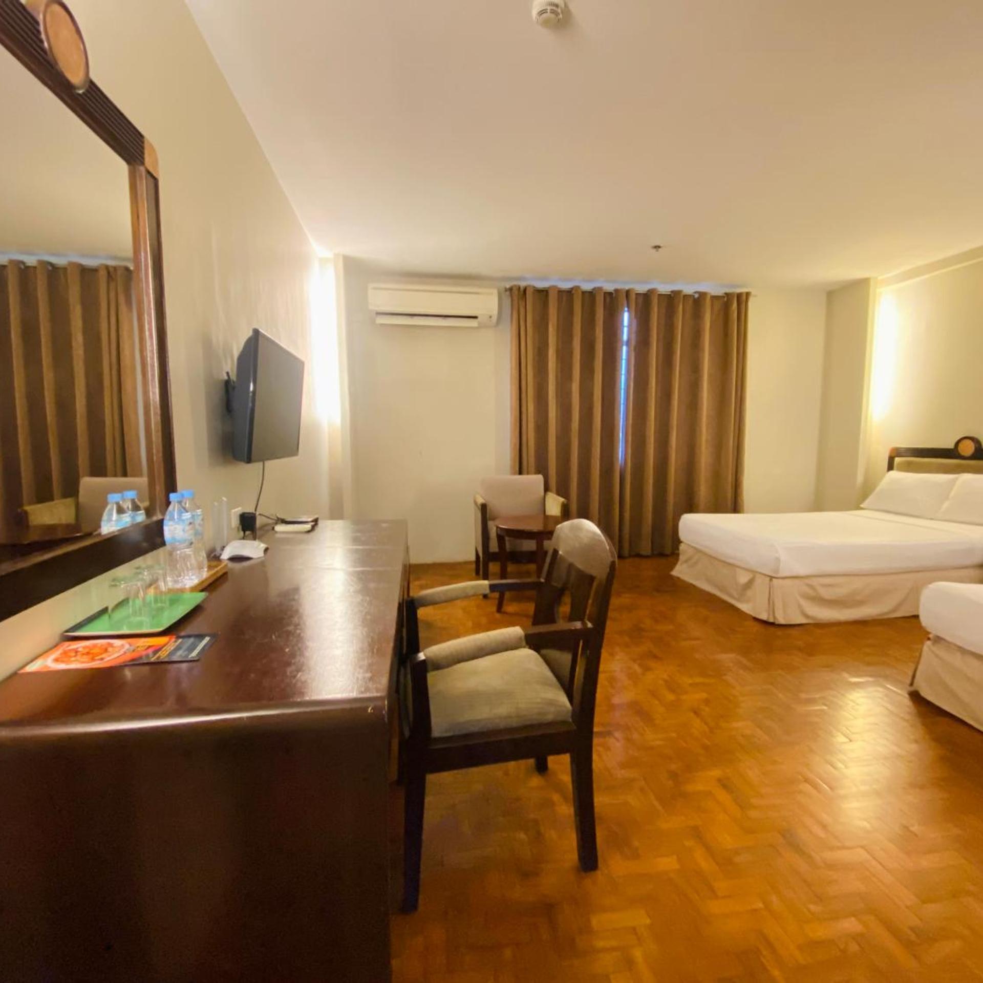 Century Plaza Hotel 20/50