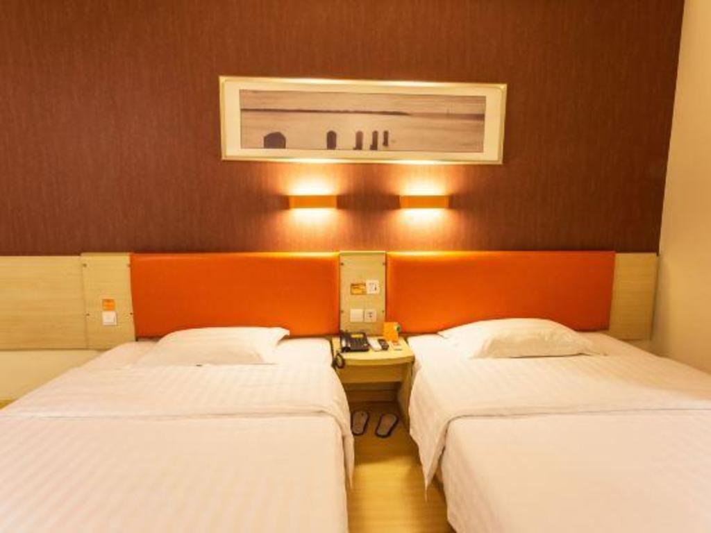 7 Days Inn (Suzhou Amusement Land Xinqu Commercial Street) 42/53