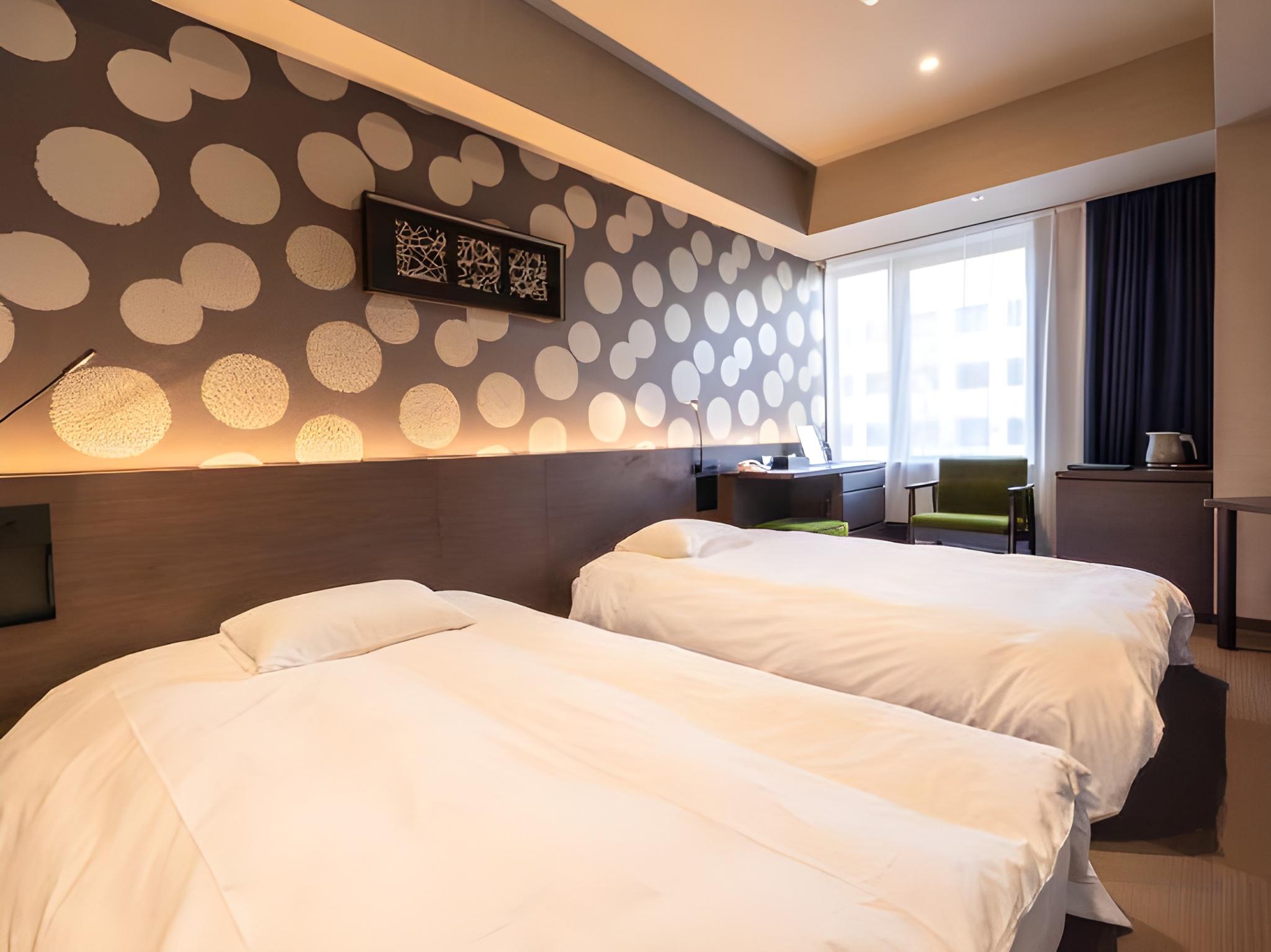 Room, Twin Beds