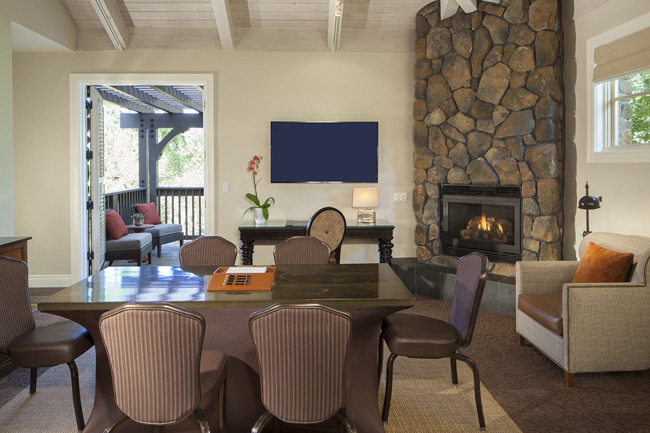 Hotel Yountville 62/69