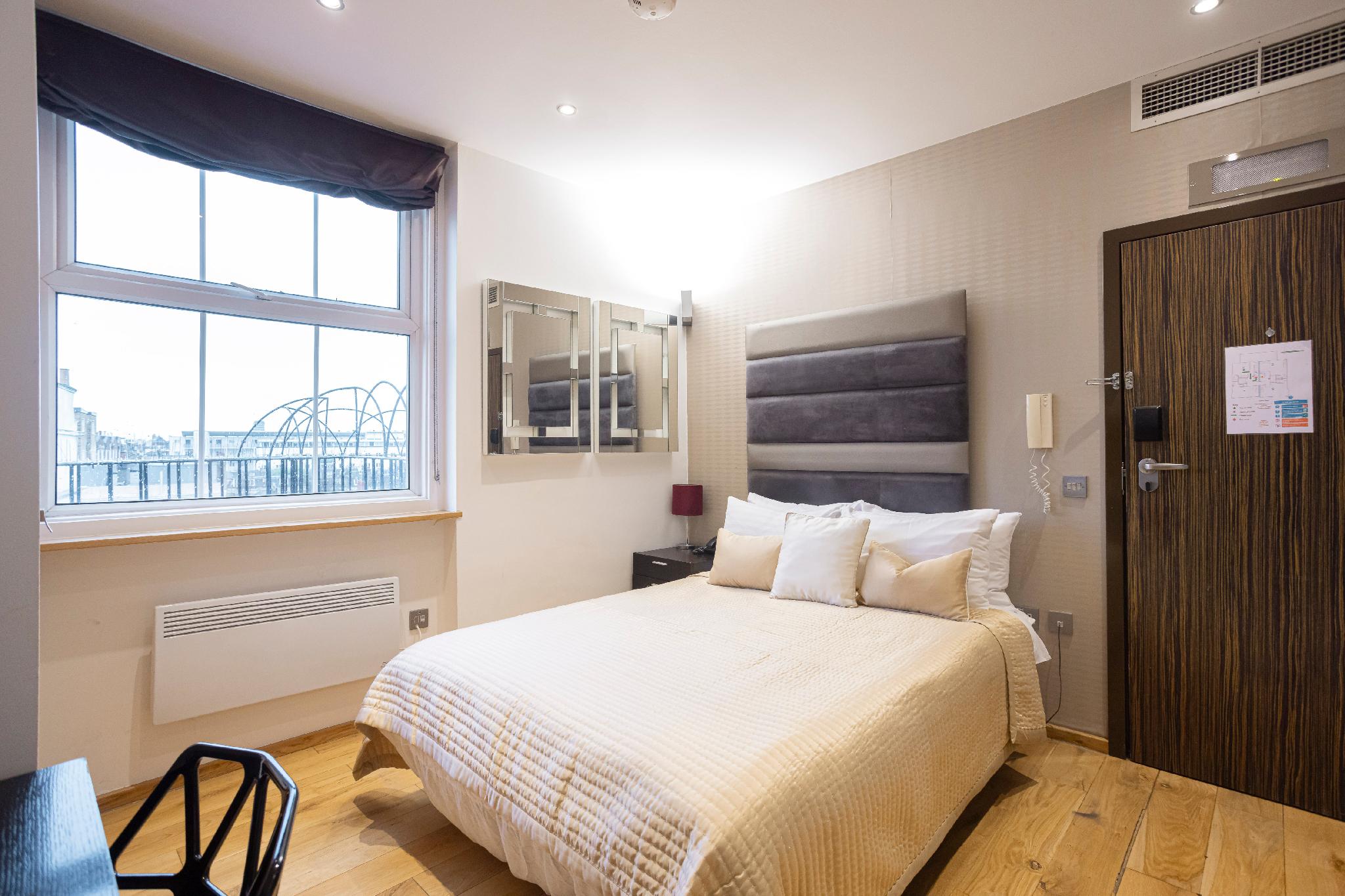 Standard, Double Bed