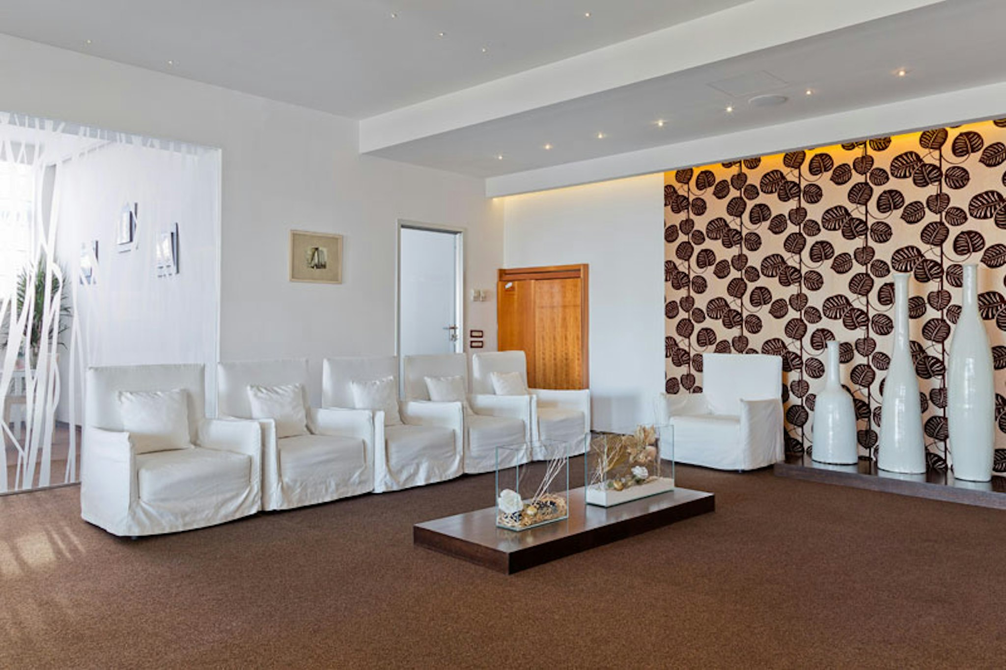 Mediterranea Hotel And Convention Center 24/28