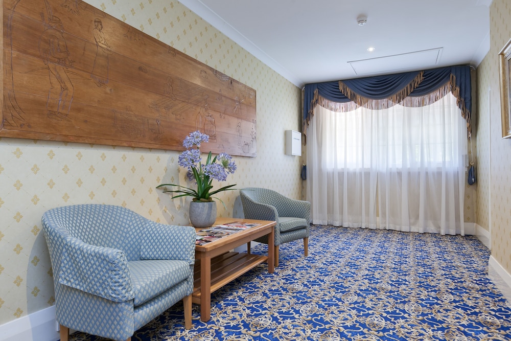 European Hotel 47/57