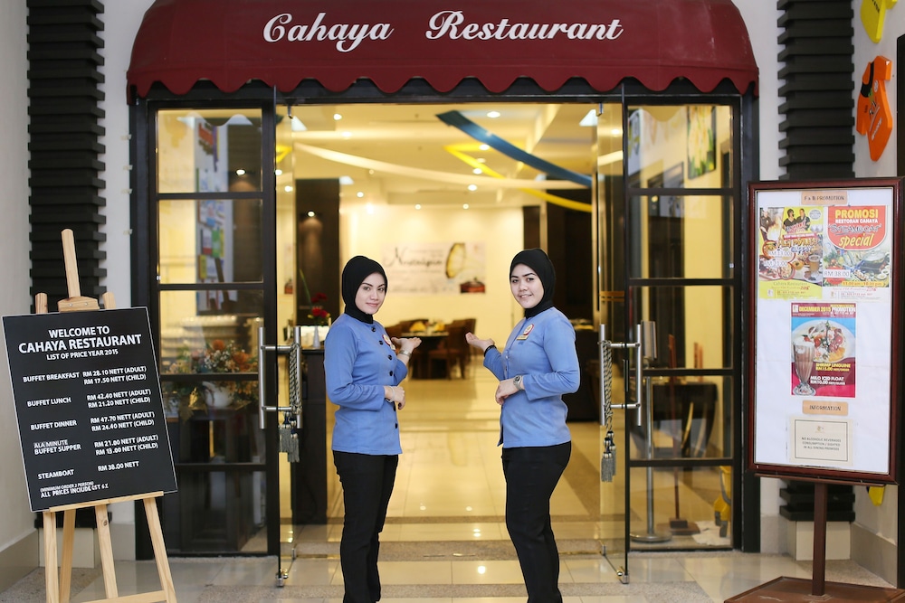 Permai Hotel 10/50