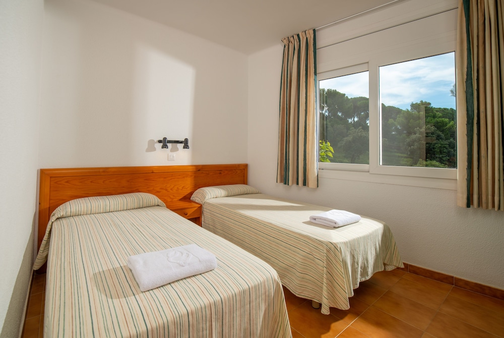 Albamar Apartaments 2/24