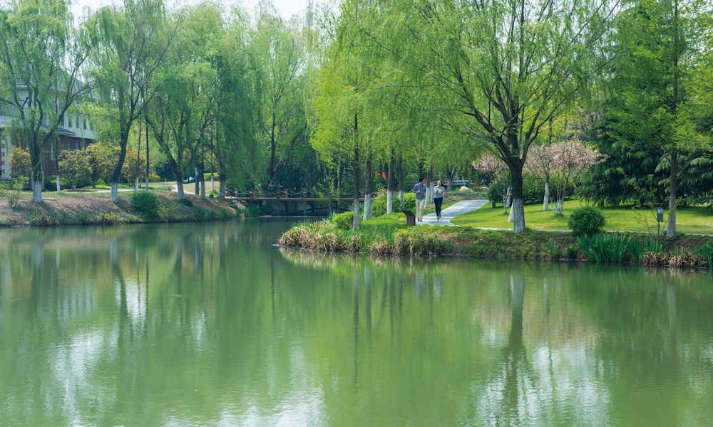 Jinling Riverside Hotel 34/39