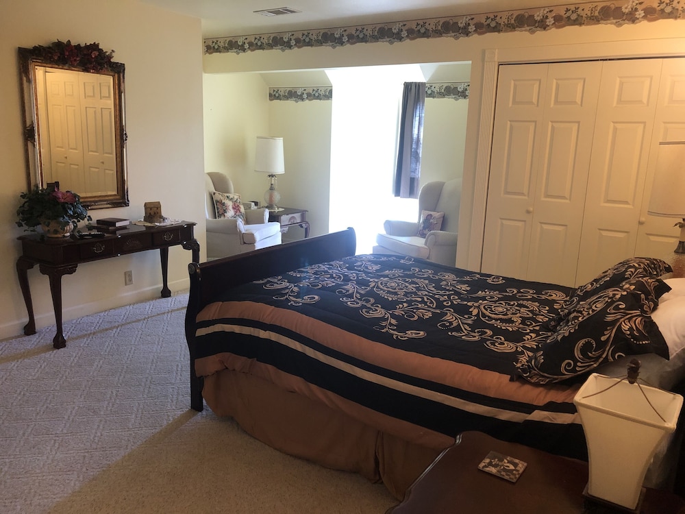 The Abbe House Inn 35/54