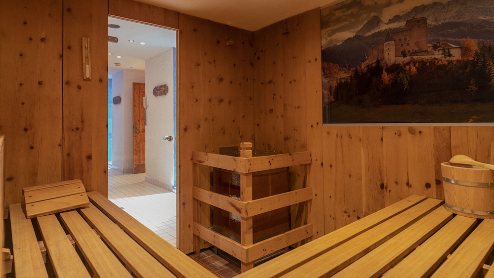 BEAUTY & SPORTHOTEL TIROLERHOF 28/50