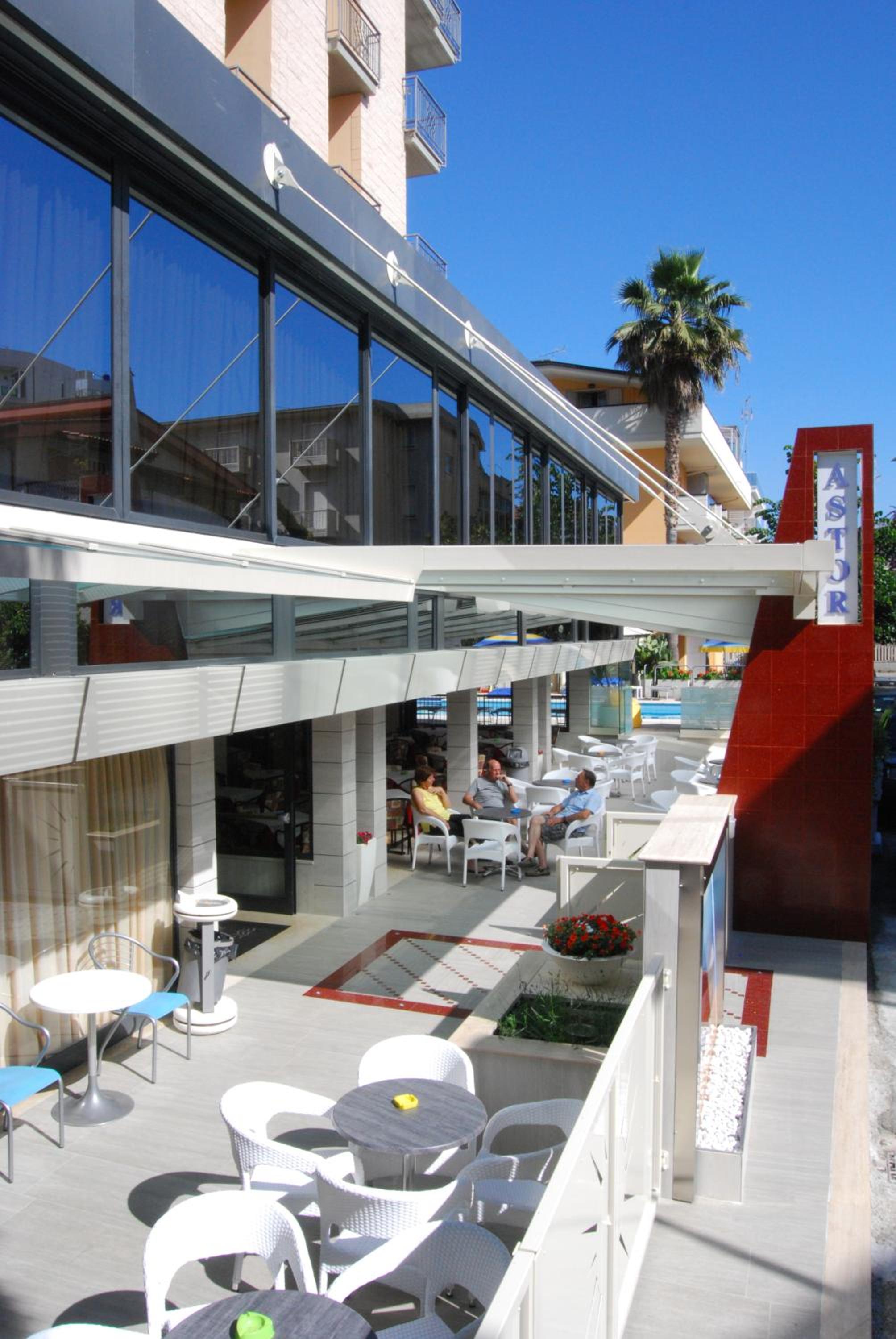 Hotel Astor 3/50