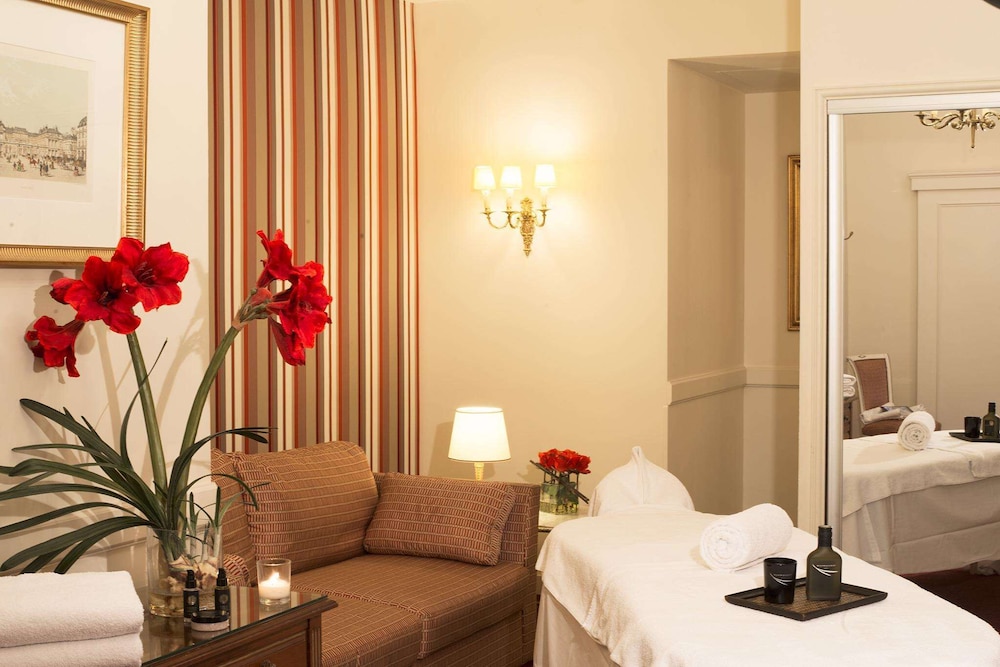 Hotel Mayfair Paris 45/57