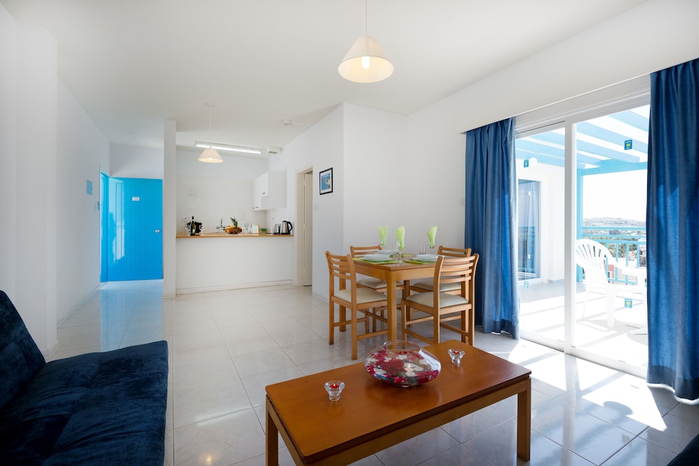 Sunny Hill Hotel Apartments 37/58