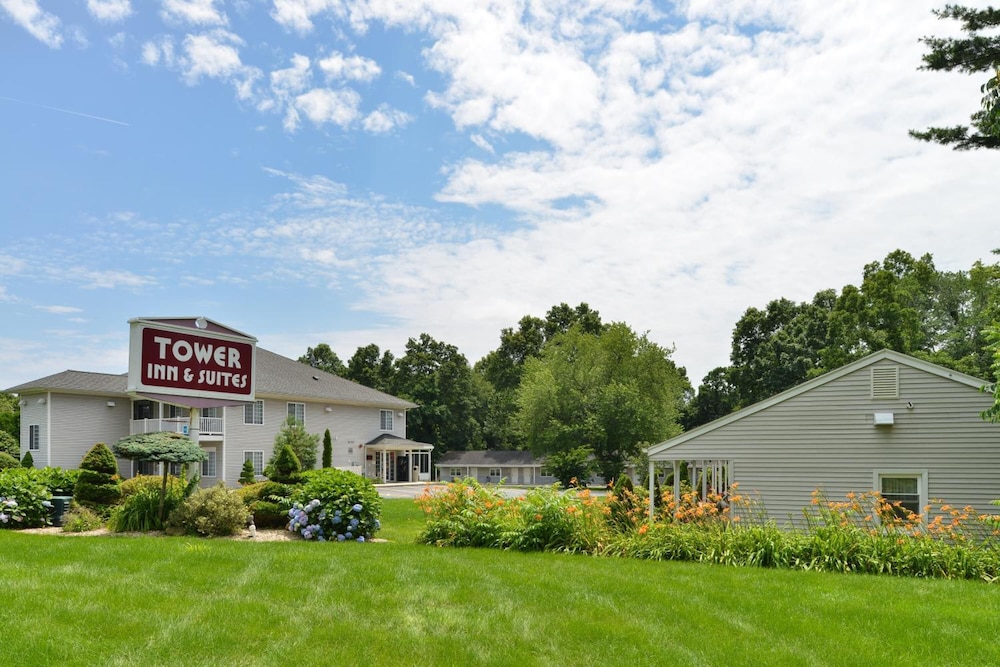Tower Inn And Suites 27/30