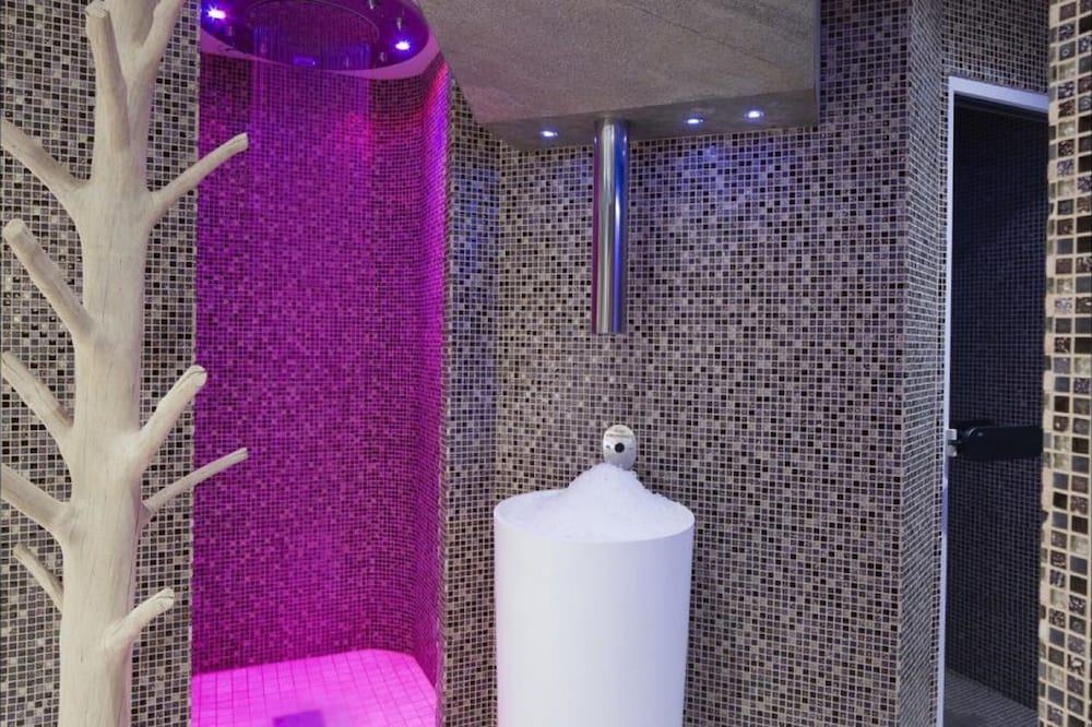 Hotel Spa de Latour Maubourg 69/70