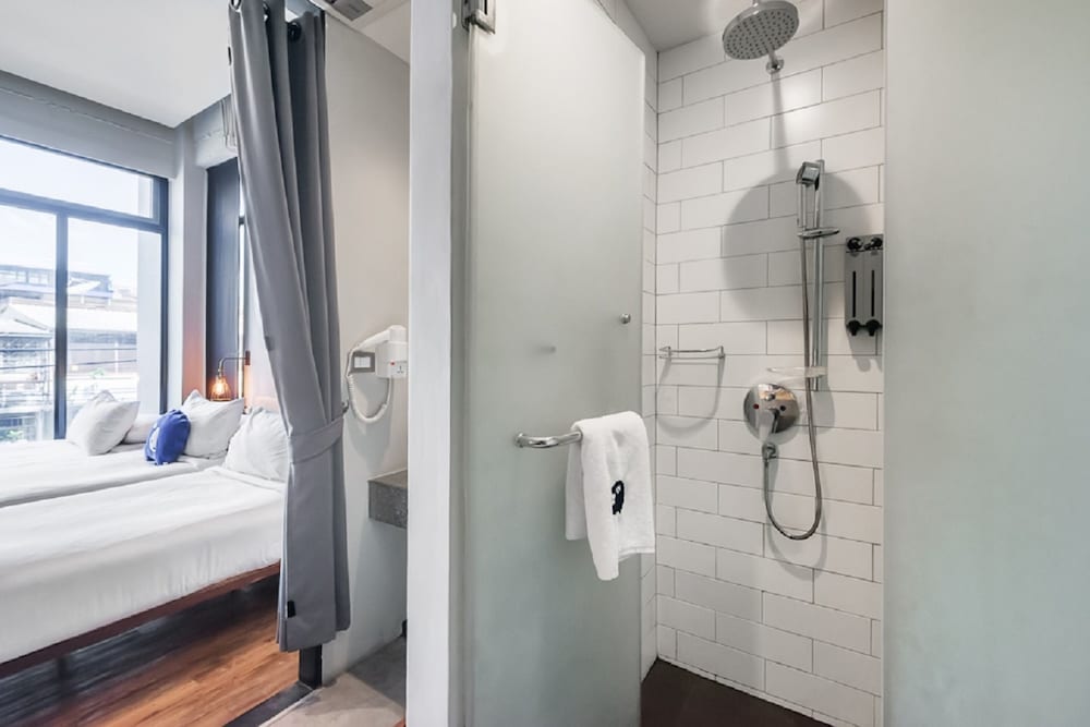 KOKOTEL BANGKOK SURAWONG 13/55