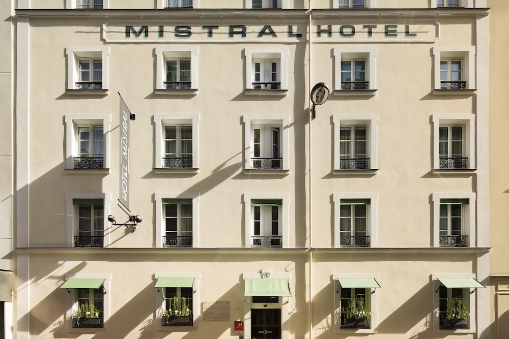 Hotel Mistral in PARIS