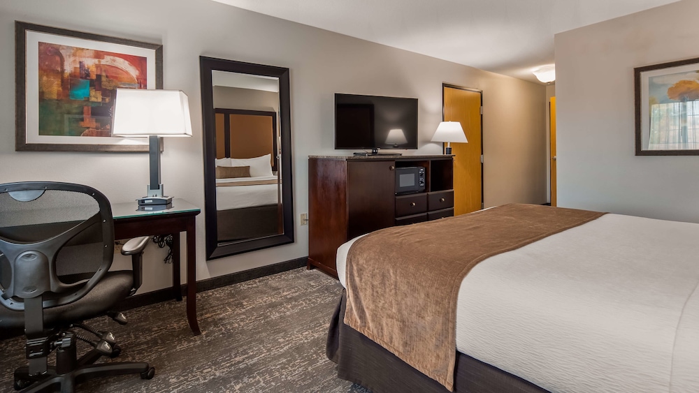 Best Western Plus Vineyard Inn 14/45