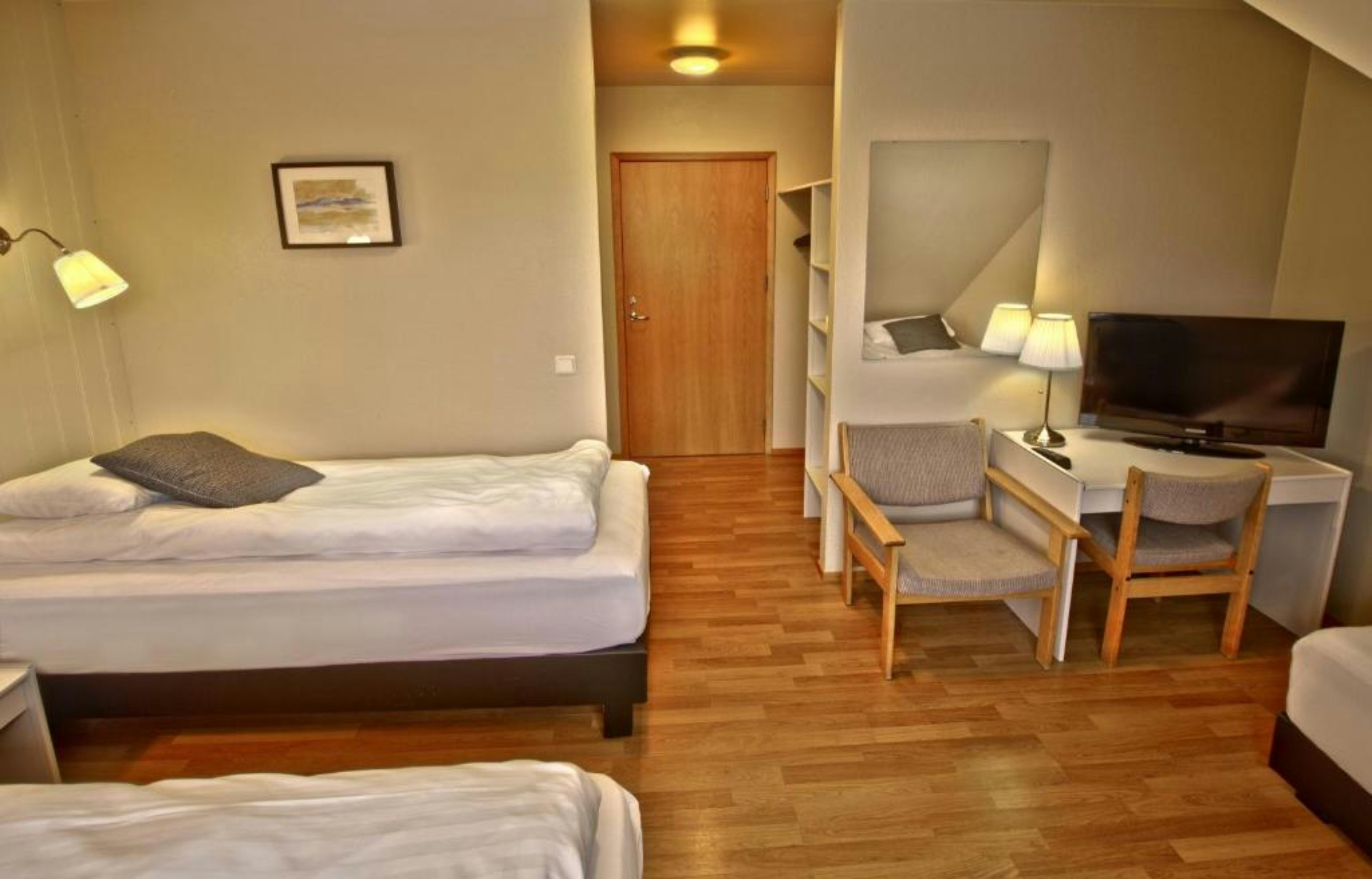 Hotel Breiodalsvik 23/82