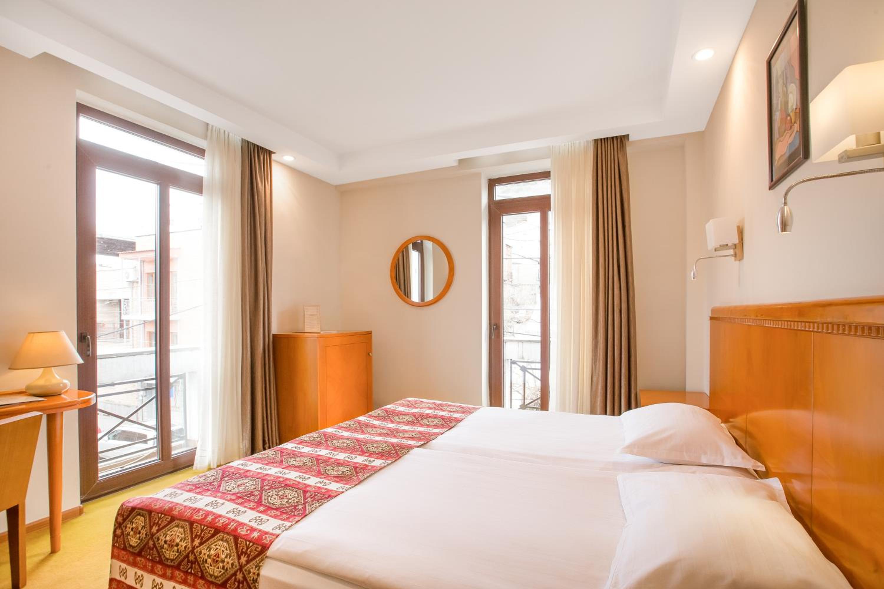 Standard, Double or Twin Bed