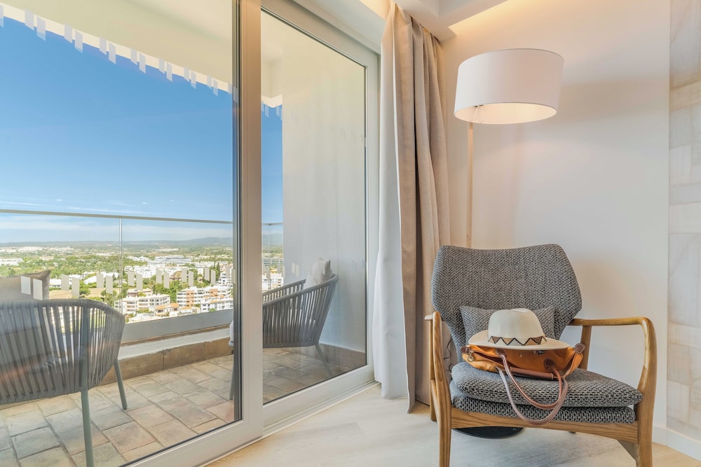 غرفة عائلية بسريرين منفصلين بإطلالة على الحديقة، Pestana Blue Alvor Beach ALL INCLUSIVE 7/7