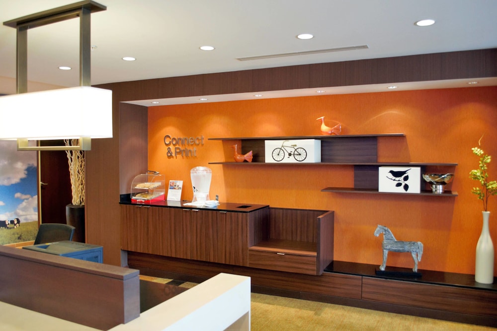 Fairfield Inn And Suites By Marriott Stroudsburg Bartonsville Poconos 15/40