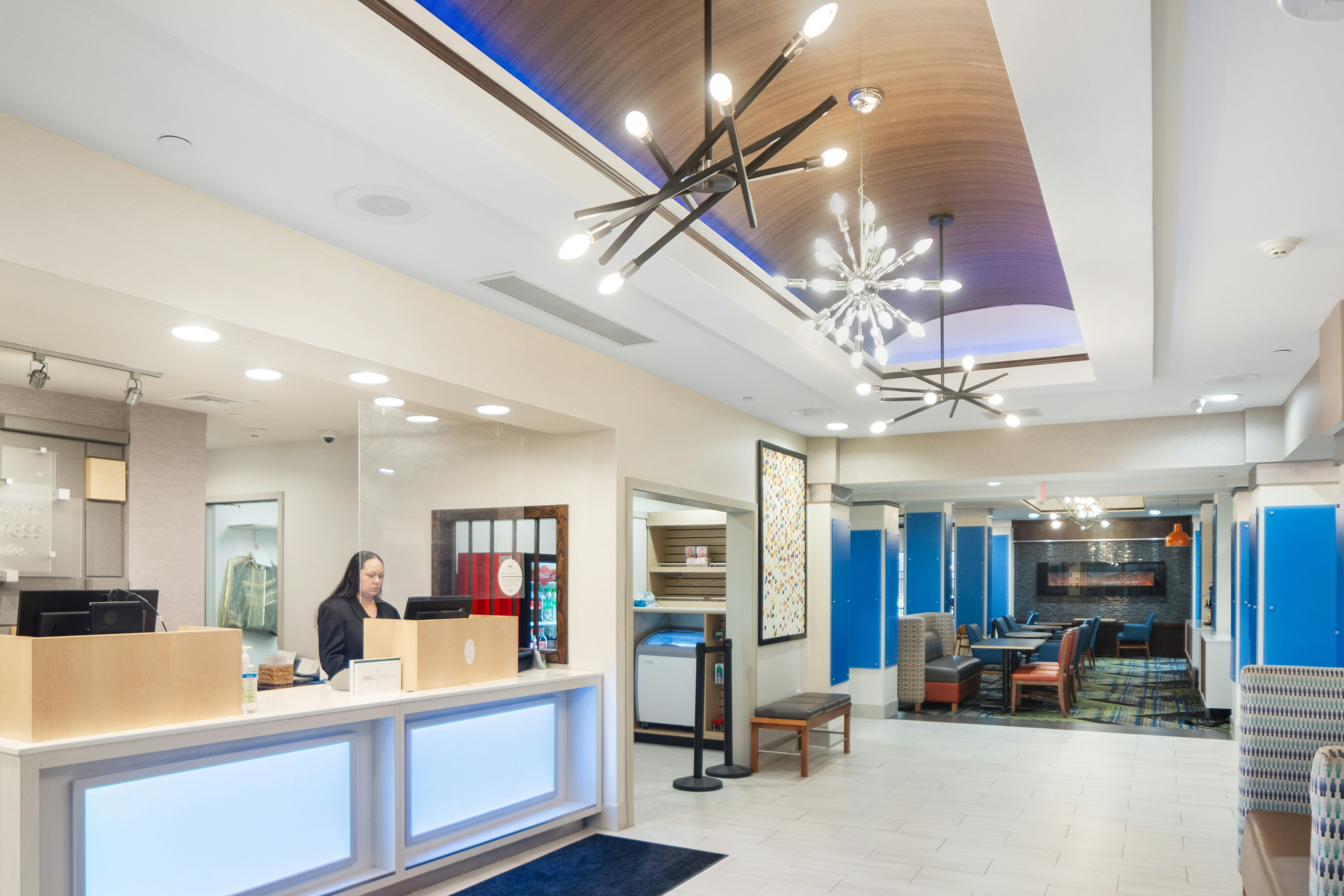 Holiday Inn Express Hotel & Suites Stroudsburg-Poconos 6/56