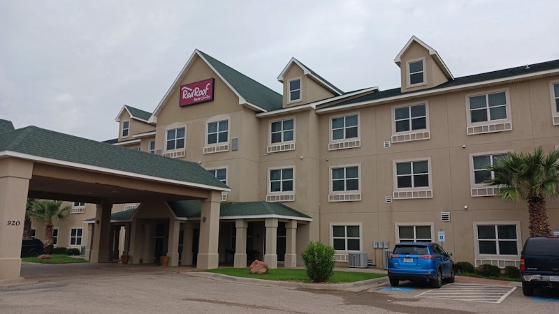 Red Roof Inn & Suites Midland 9/9