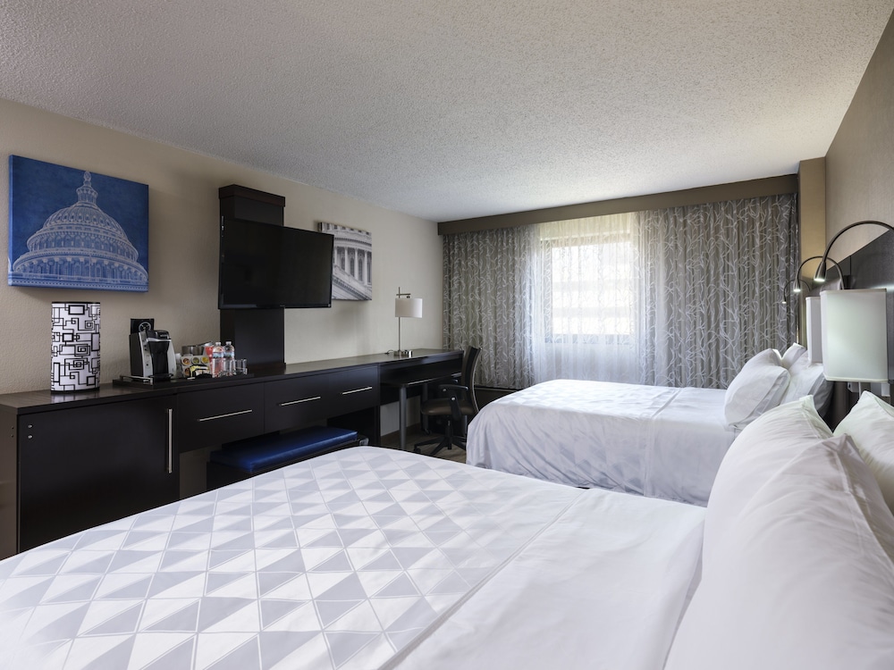 Holiday Inn Washington Capitol - Natl Mall, an IHG Hotel 25/77