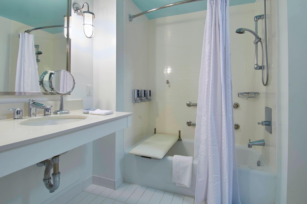 Four Points By Sheraton Punta Gorda Harborside 19/60