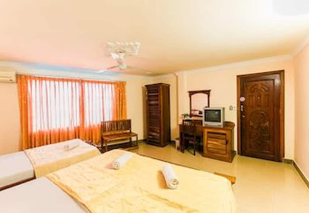 Asia Hotel Battambang 27/45