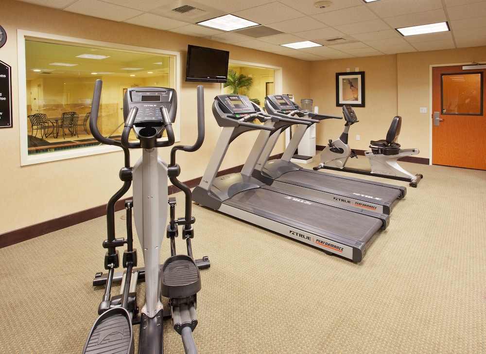 Holiday Inn Express Hotel & Suites Lincoln-Roseville Area 38/71
