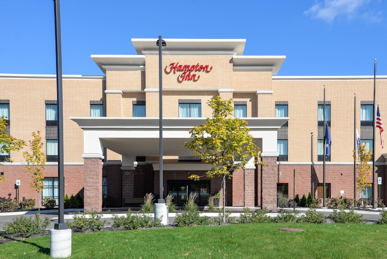Hampton Inn Brighton Mi 2/60