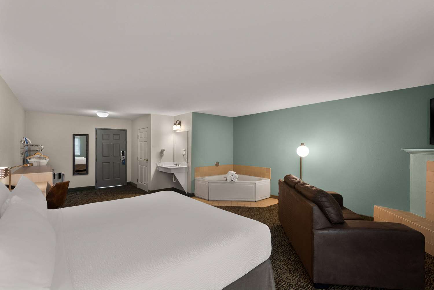 Wyndham Garden Galena Hotel & Day Spa 16/73