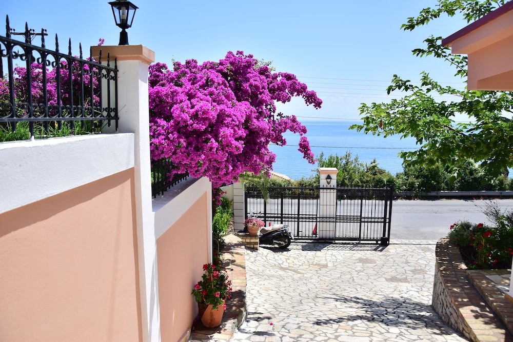 Lido Corfu Sun Hotel 4 Stars All-inclusive in Plakoto