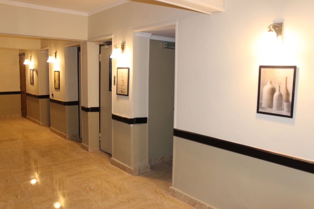 New Garden Palace Hotel 4/24
