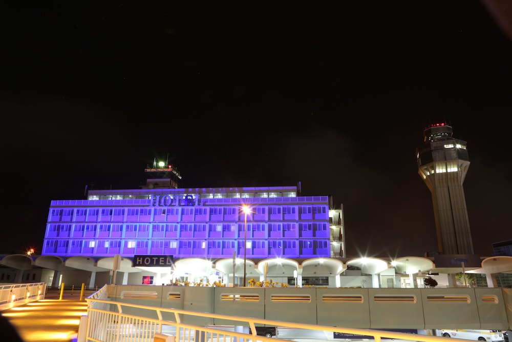 San Juan Airport Hotel 21/47