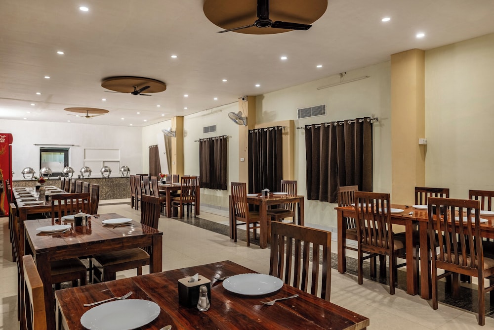 THE COUNTRY SIDE RESORT 30/48