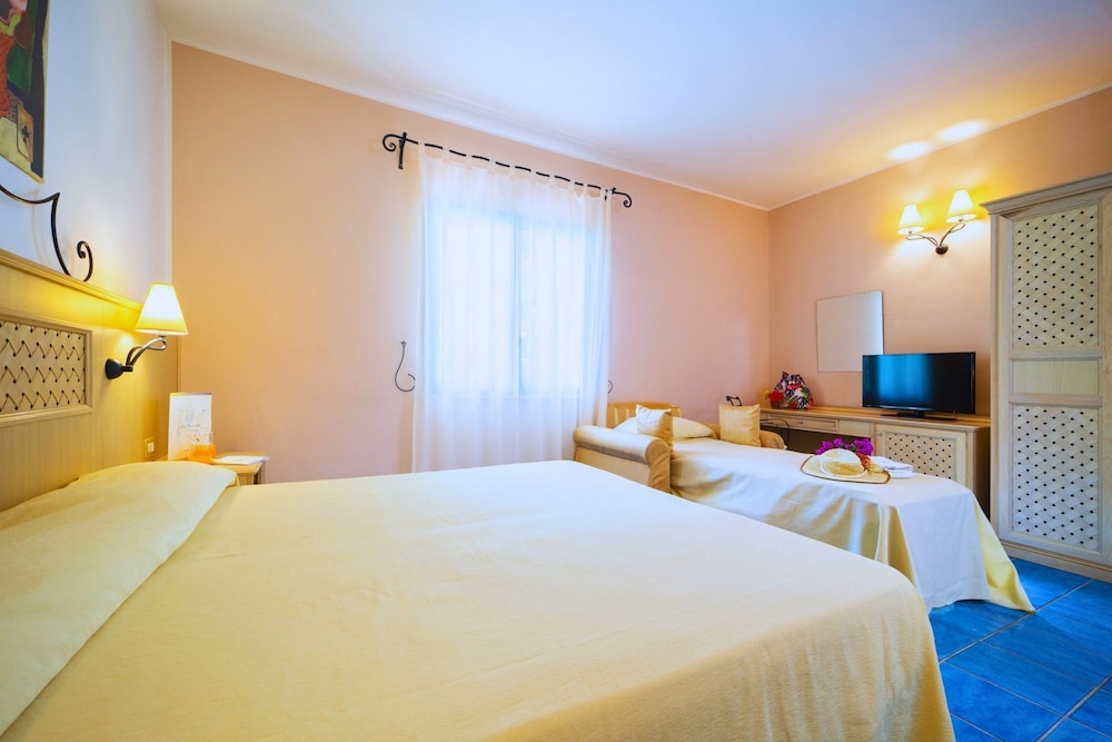 Hotel Ipomea Club 12/66