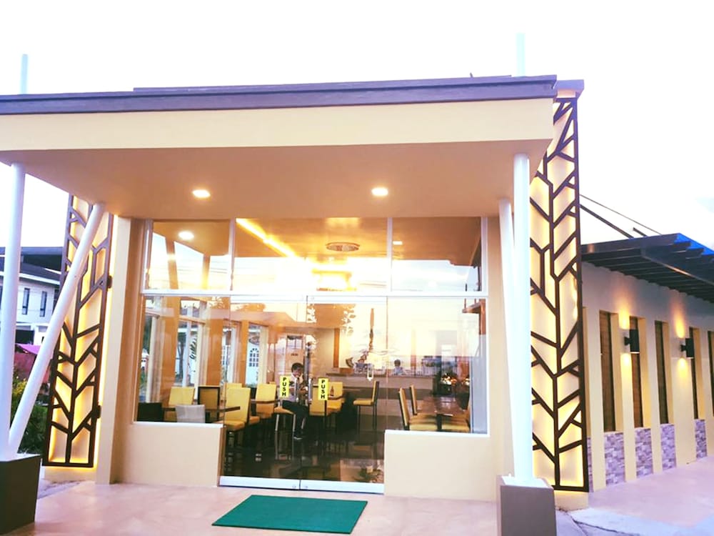 Basic Rooms Hotel 3/21
