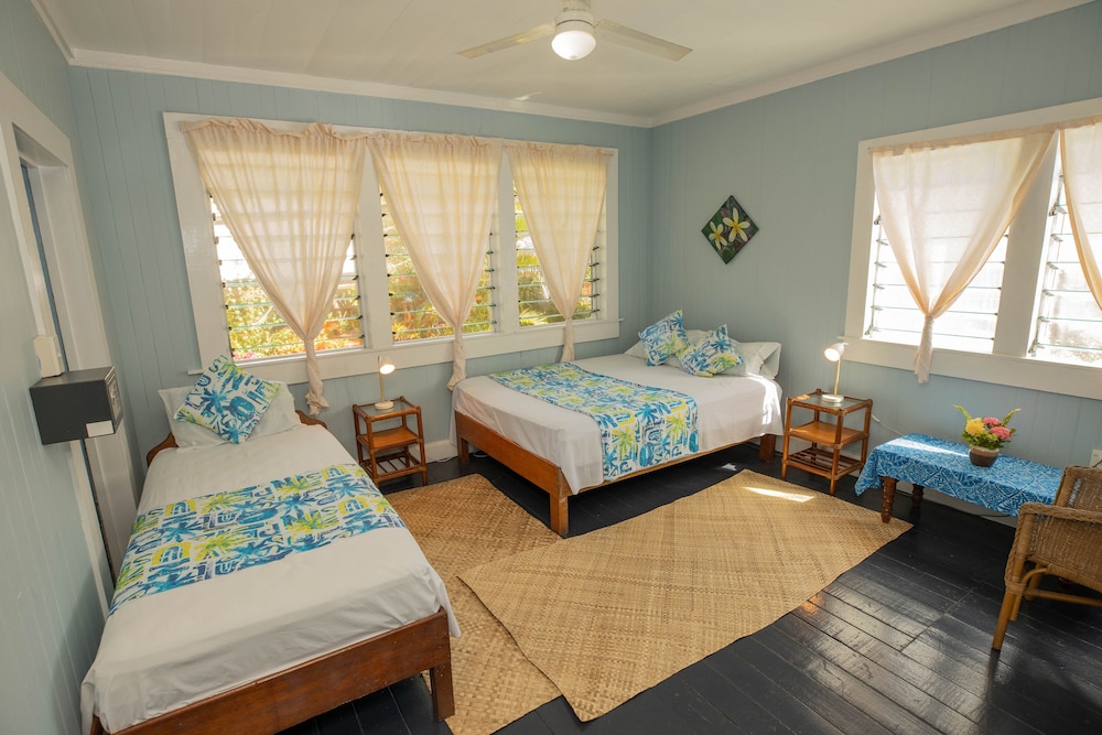 The Samoan Outrigger Hotel 14/50