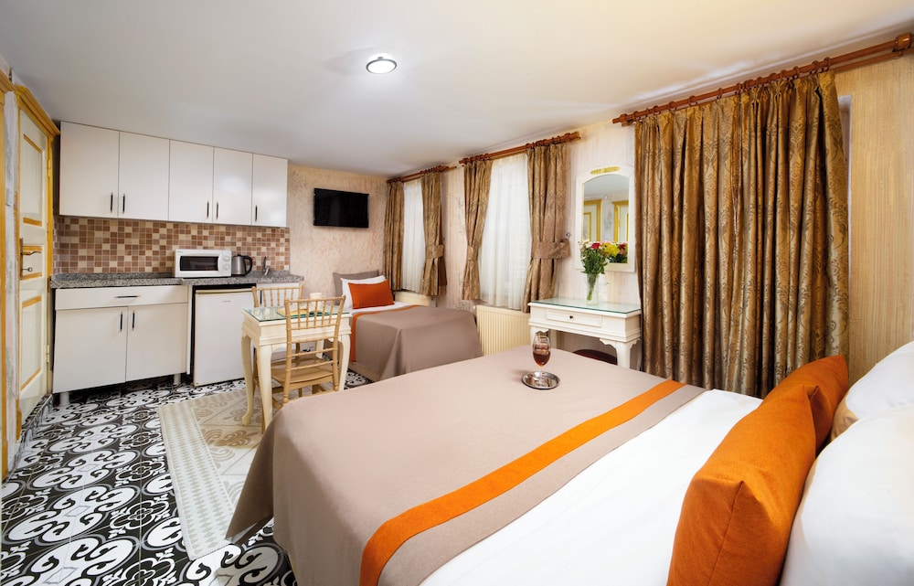 Alhambra Apart Hotel 7/50