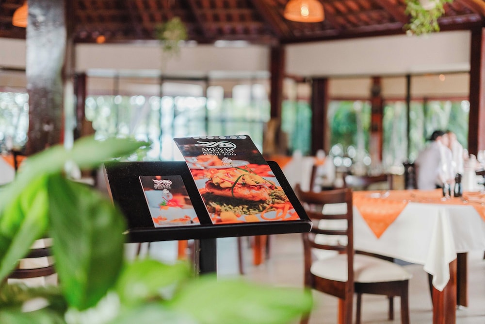 Papagayo Golden Palms Beachfront Hotel 48/65