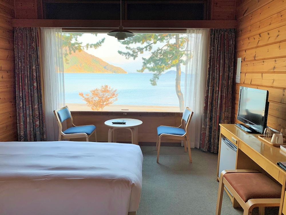 Okubiwako Makino Grand Park Hotel 10/46