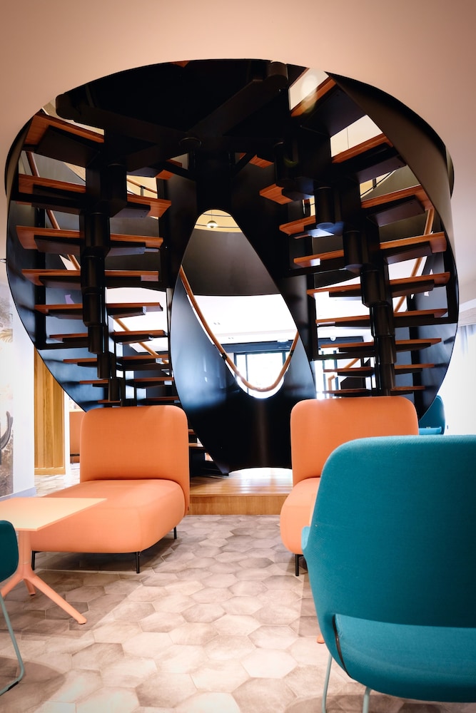 MERCURE PERPIGNAN CENTRE 51/68