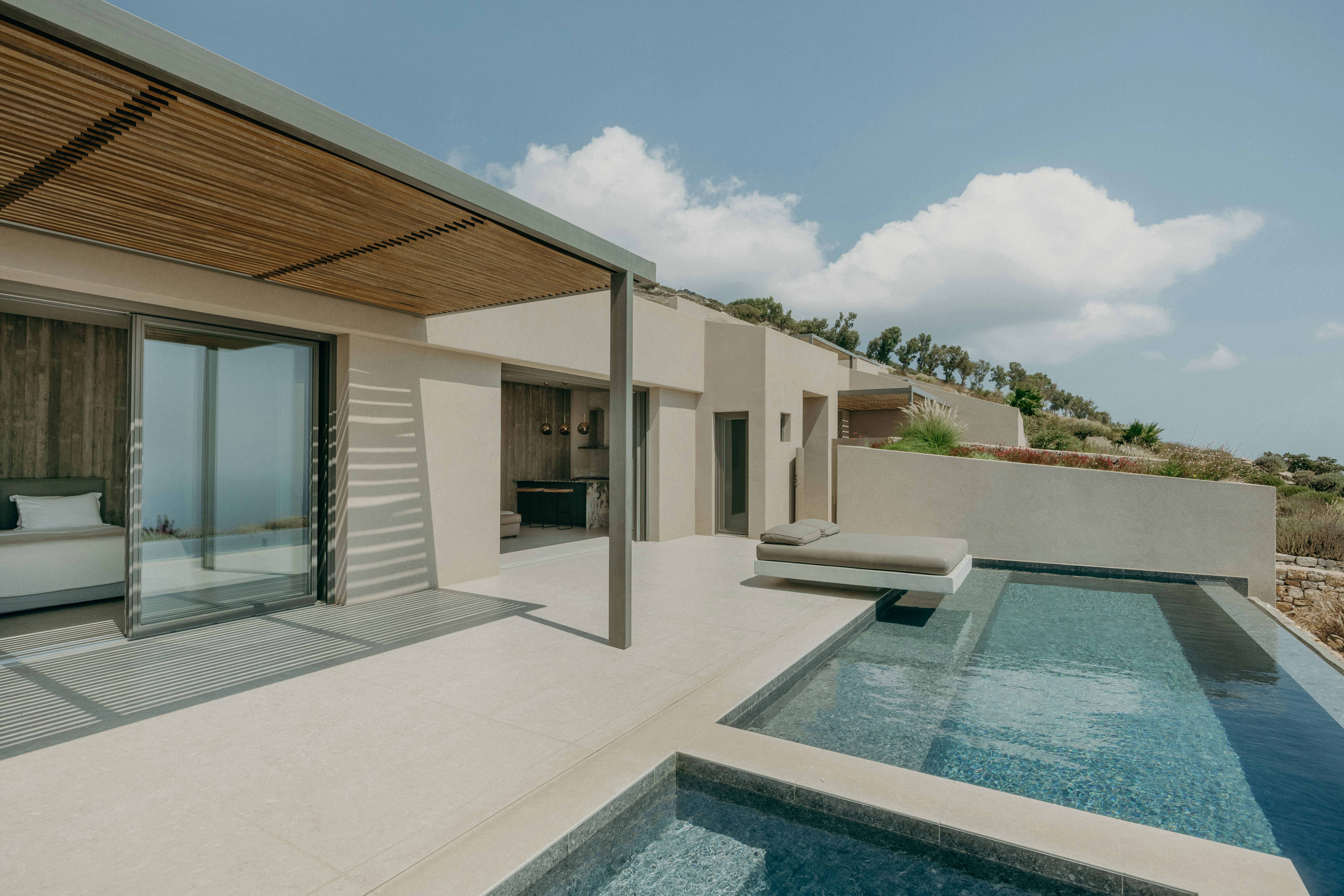 Santorini Sky Luxury Resort 19/50