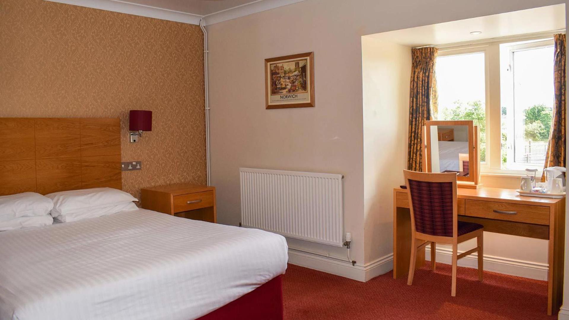 Deluxe, Double Bed