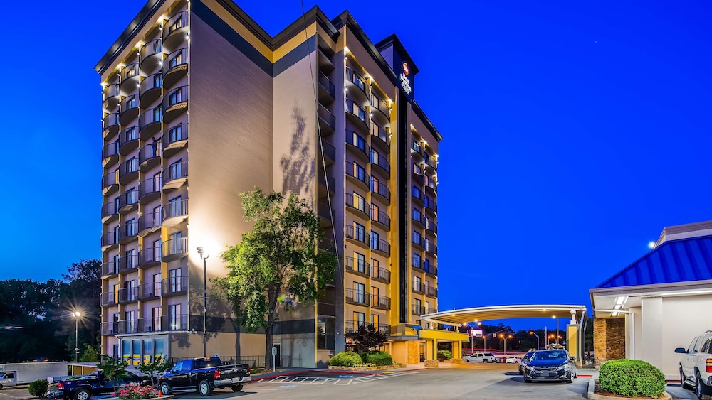 Best Western Plus Atlanta Airport-East 1/33