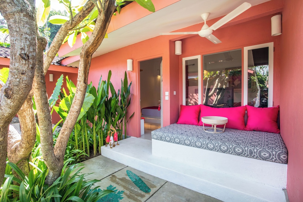 PinkPrivate Sanur - for Cool Adults Only 3/50