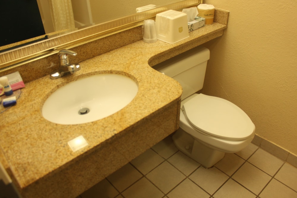 Best Western White Mountain Inn 24/30