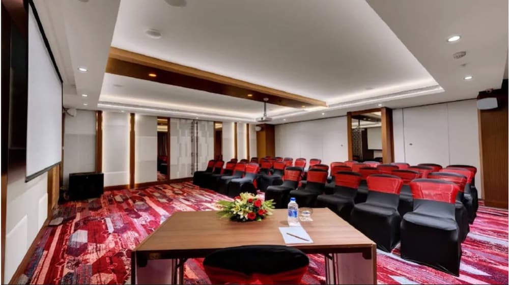 The Fern An Ecotel Hotel Goregaon 51/64